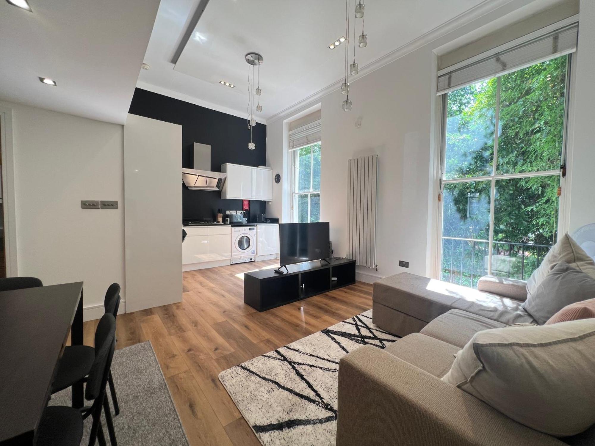 3.5 High Ceilings - Centrally Located Лондон Экстерьер фото