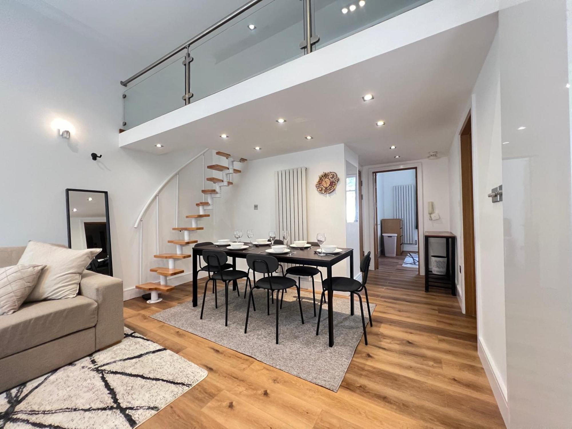 3.5 High Ceilings - Centrally Located Лондон Экстерьер фото